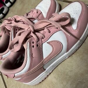 Nike girls dunks